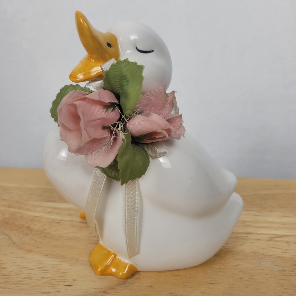 VTG 1987 Lefton Porcelain Duck Figurine Pink Ribbon Flowers Cottagecore Coquette